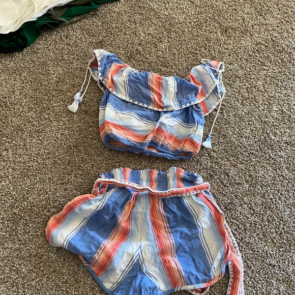 Saylor Shorts & Top Set - Picture 5 of 6